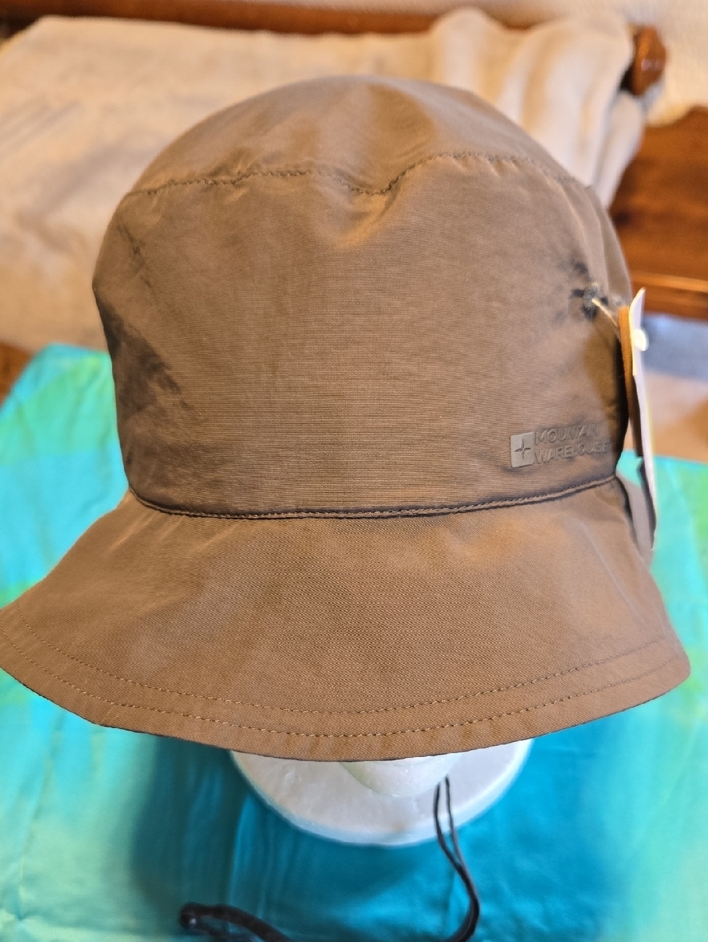 Nwt Unisex Mountain Warehouse Gray Nylon Bucket Hat With Adjustable Chin Strap